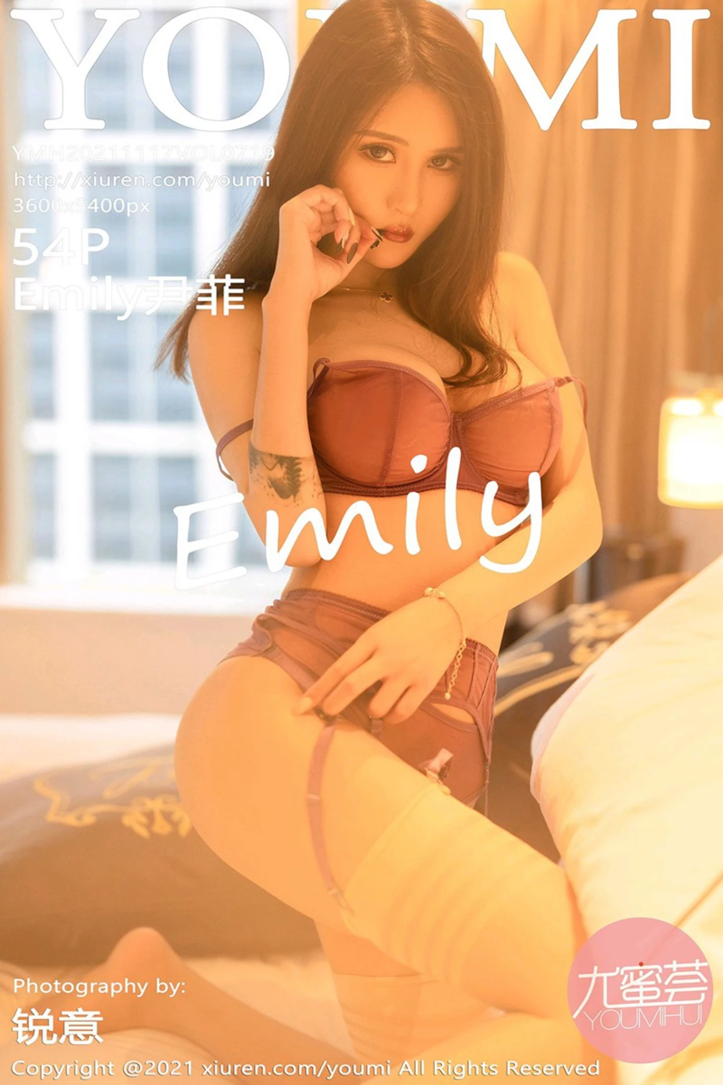 [YouMi尤蜜荟]Vol.719_模特Emily顾奈奈澳门旅拍暖色调性感内衣秀丰满身材诱惑写真54P-秀人网 - XiuRen.Pro